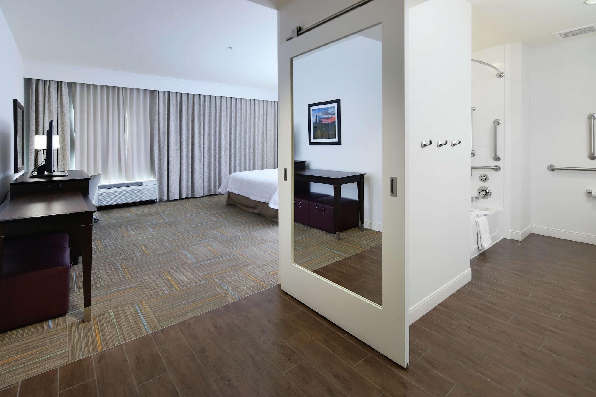 Hampton Inn & Suites Phoenix/Tempe Bagian luar foto