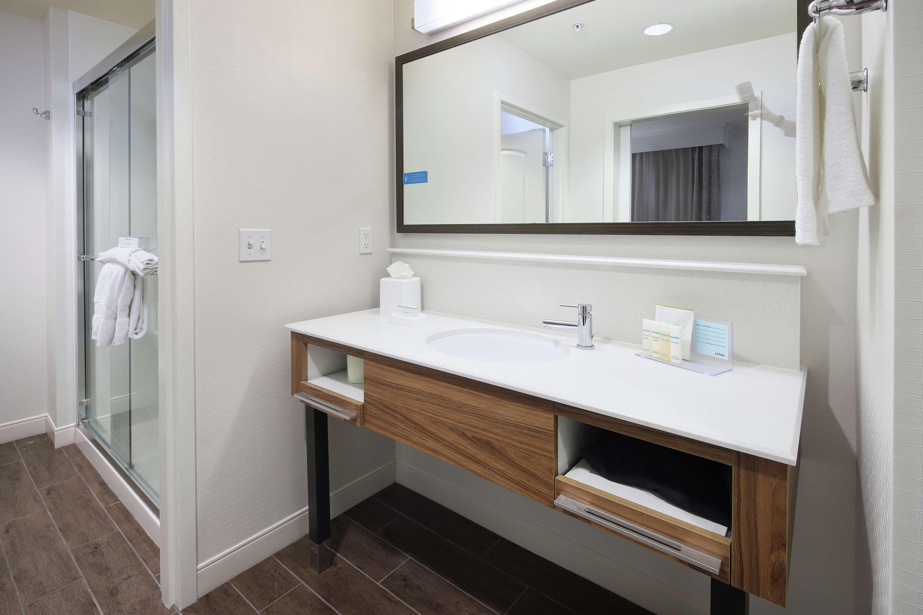 Hampton Inn & Suites Phoenix/Tempe Ruang foto