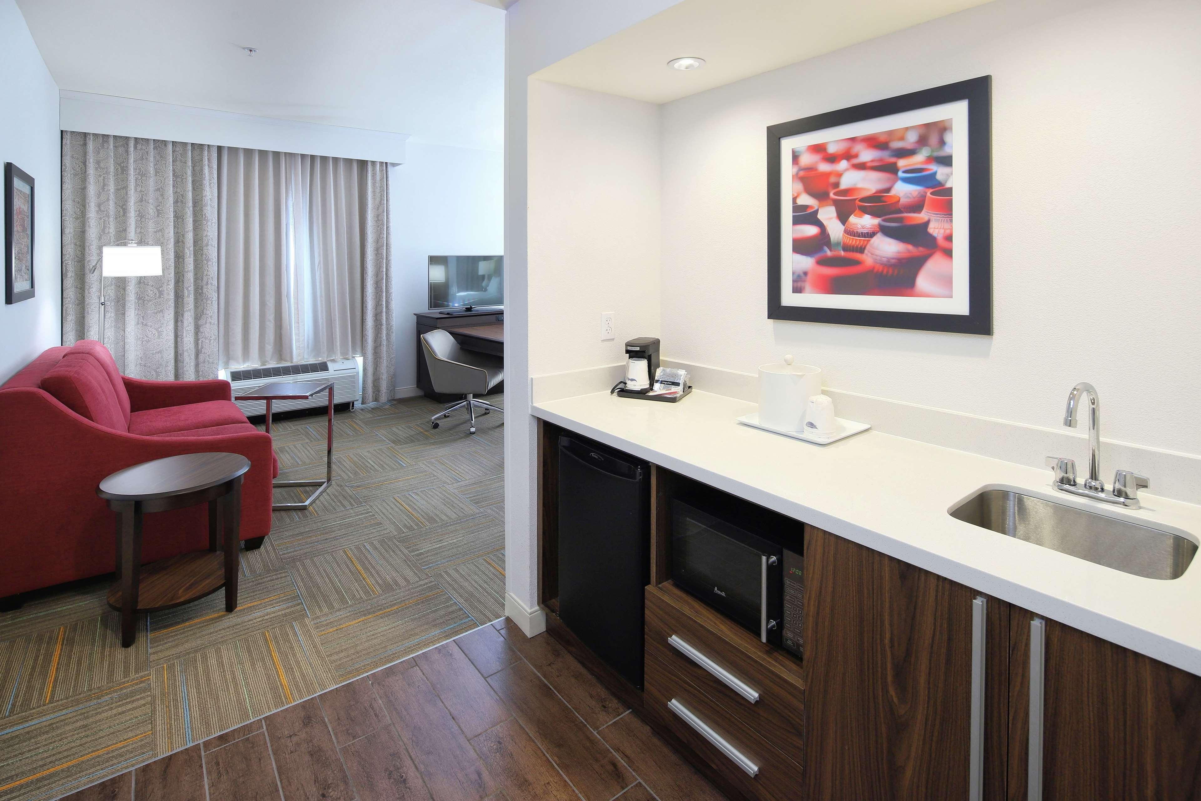 Hampton Inn & Suites Phoenix/Tempe Ruang foto
